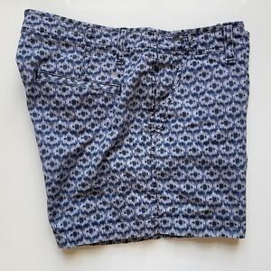 Eddie Bauer Navy Ikat Print Chino Cotton Mid-Rise Stretch Shorts, size 6